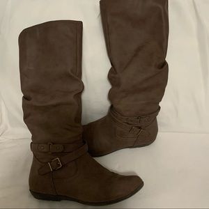 Brown/Grey Cliffs by White Mountain Boots